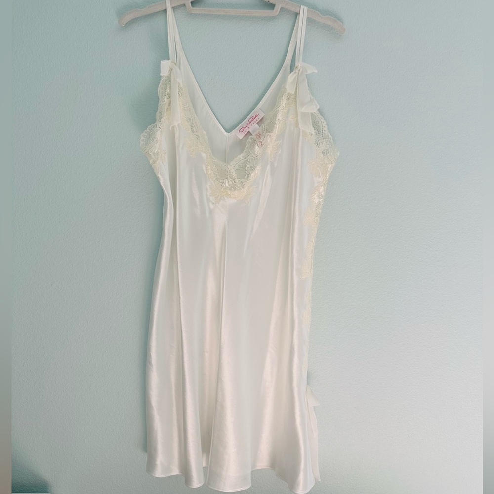 Oscar de la renta slip